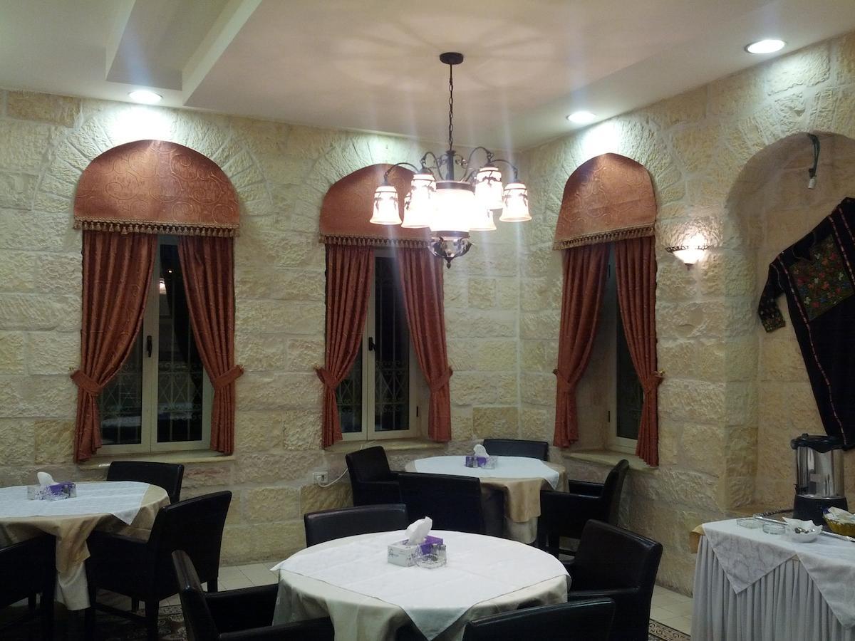 Alhambra Palace Hotel Suites - רמאללה מראה חיצוני תמונה